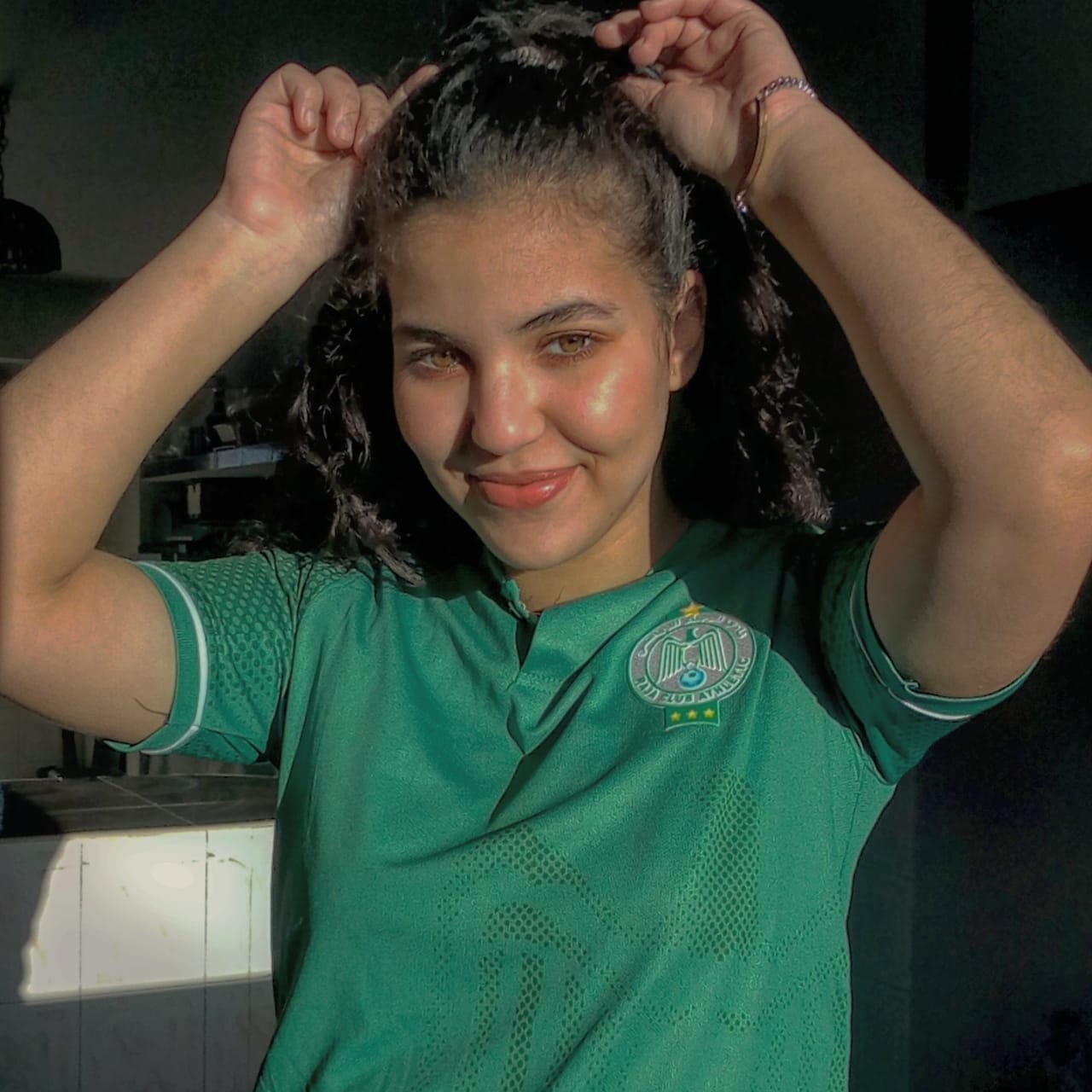 ايناس العزيم