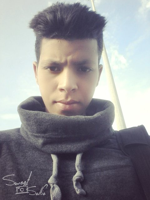 Hamza ESSEKKOUNI